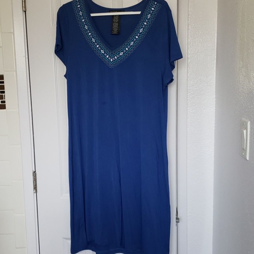 Embroidered tshirt dress